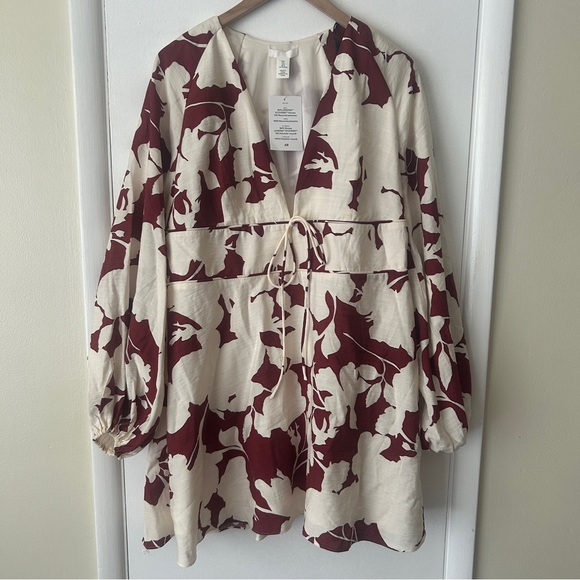 H&M Deep Red and Cream Floral Mini Dress - Picture 1 of 8